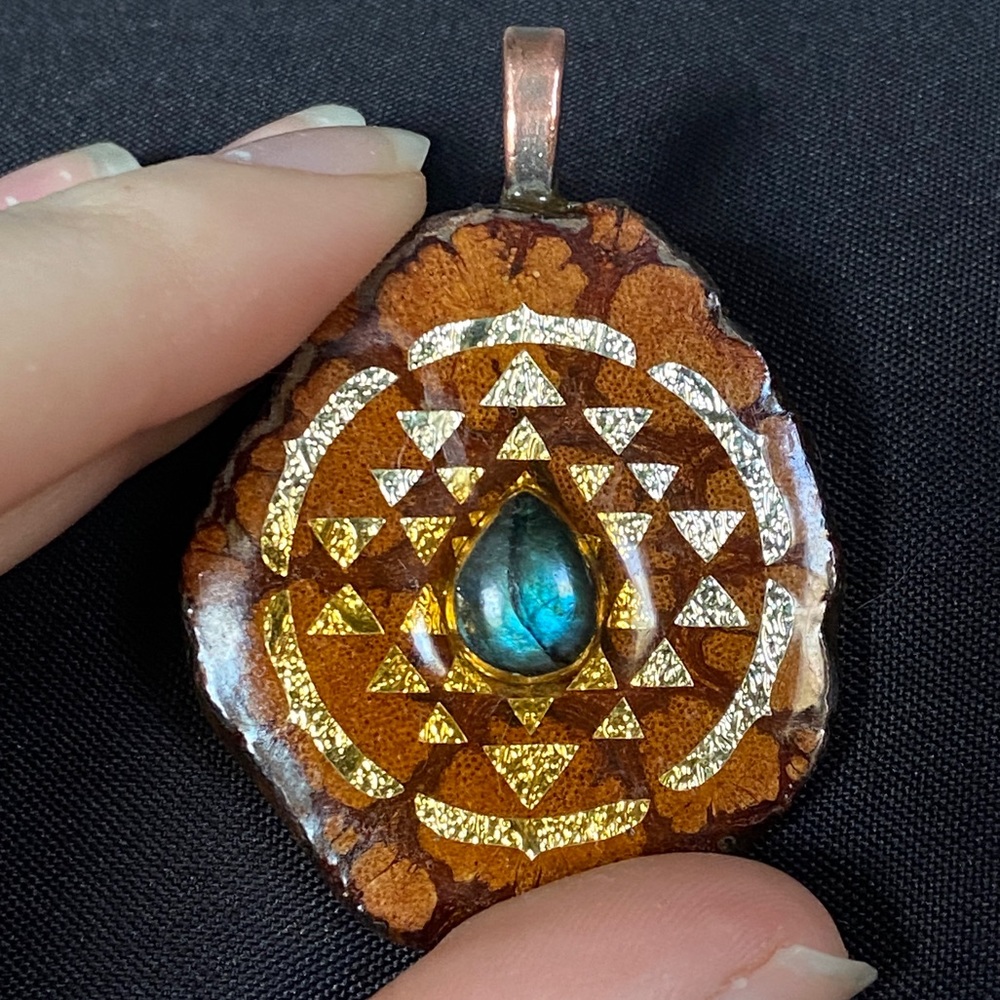 Ayahuasca Vine & Labradorite, gold leaf sri lanka pendant- ONE OF A KIND. X-RARE
